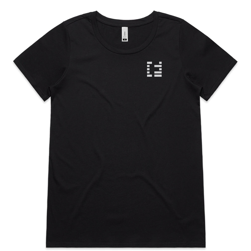 FIRMUS AS COLOUR SHALLOW SCOOP TEE WOMEN'S BLACK